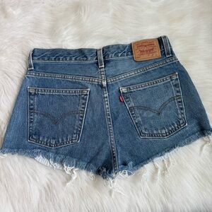 Vintage Levi’s denim cut off shorts